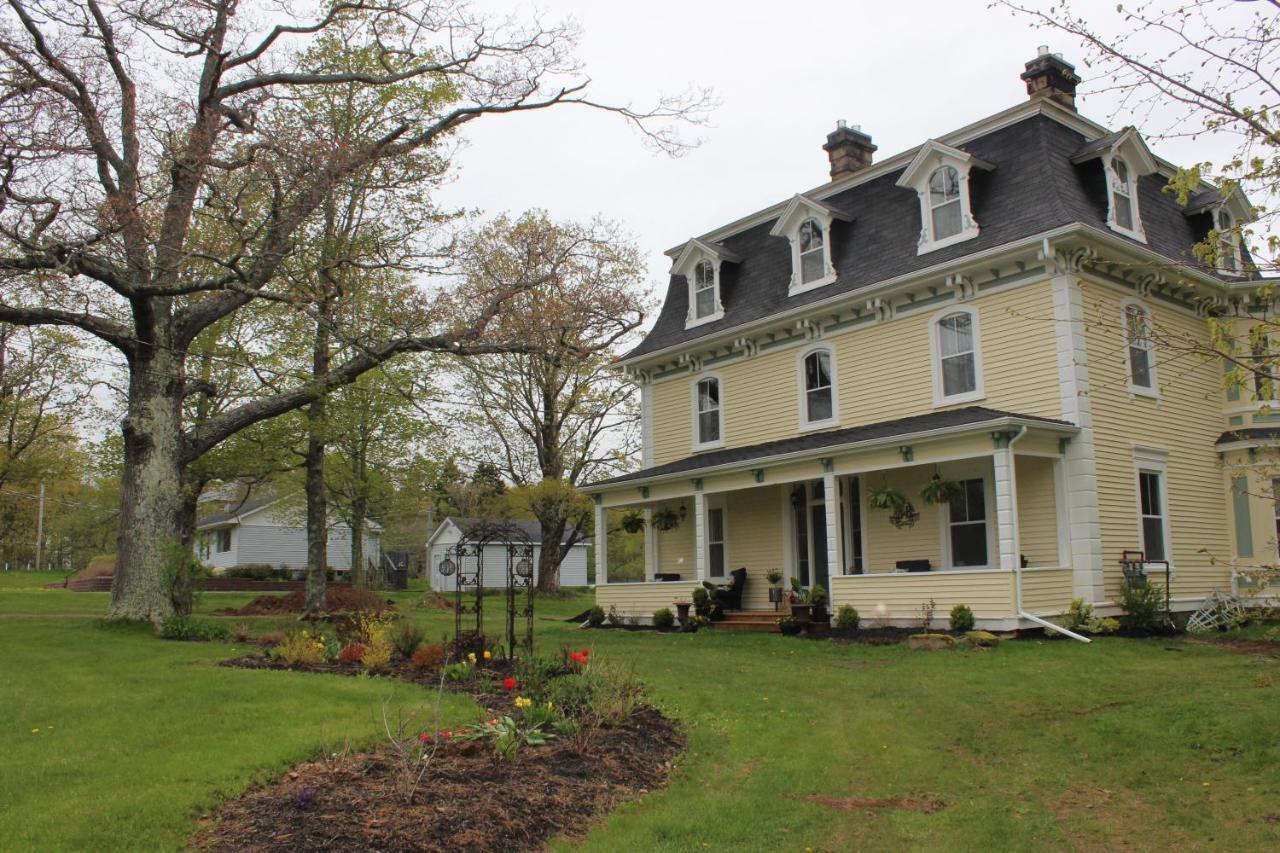 Maplehurst Manor Bed And Breakfast Dorchester Exterior photo